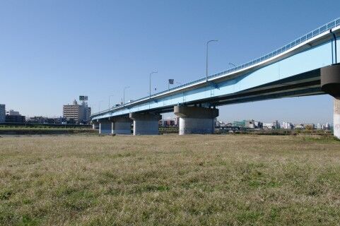 ダウンロード (3)